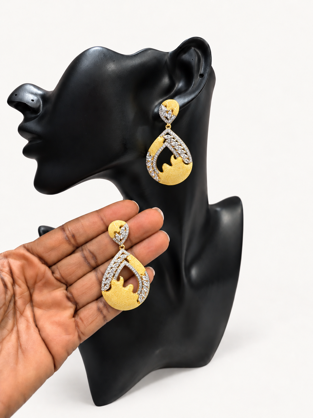 Two-Tone-Teardrop-Earrings-Showcase